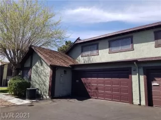 Photo #3: 2359683 Listing 