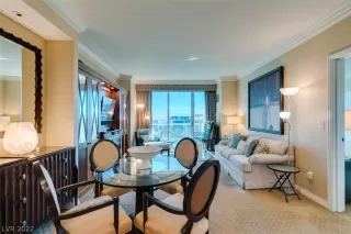 Photo #3: 2359694 Listing