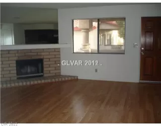 Photo #4: 2359709 Listing 