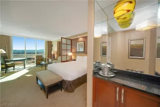 Photo #3: 2359760 Listing 