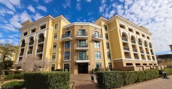 MLS: 2359811 Condo For Sale