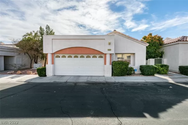 MLS: 2359823 Condo For Sale