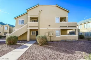 Photo #2: 2359842 Listing