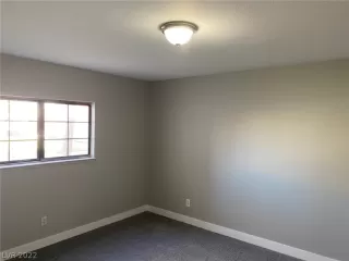 Photo #5: 2359872 Listing