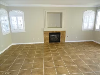 Photo #4: 2359876 Listing 