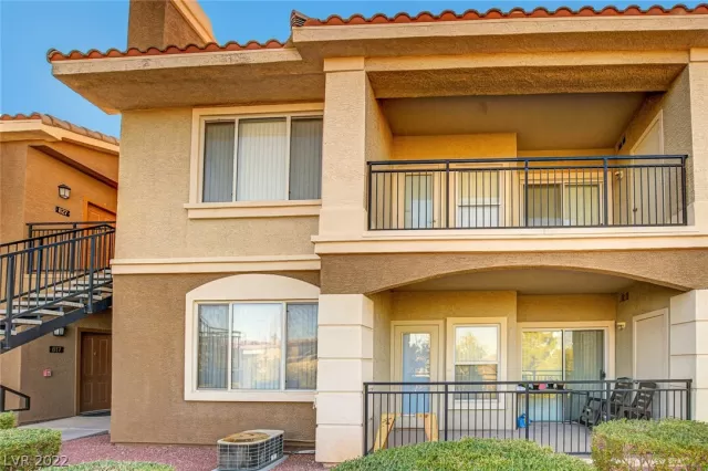 MLS: 2359880 Condo For Sale