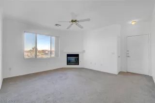 Photo #5: 2359880 Listing