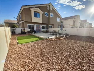 Photo #3: 2359888 Listing 