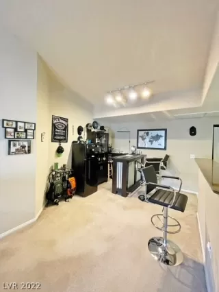 Photo #6: 2359897 Listing