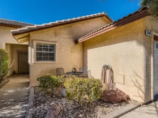 Photo #2: 2359949 Listing