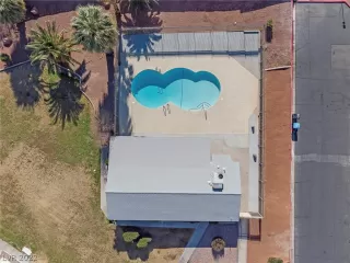 Photo #1: 2359988 Listing