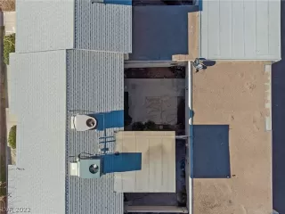 Photo #4: 2359988 Listing