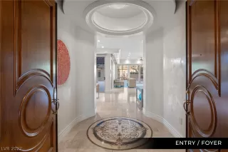 Photo #3: 2359993 Listing