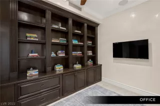 Photo #5: 2359993 Listing