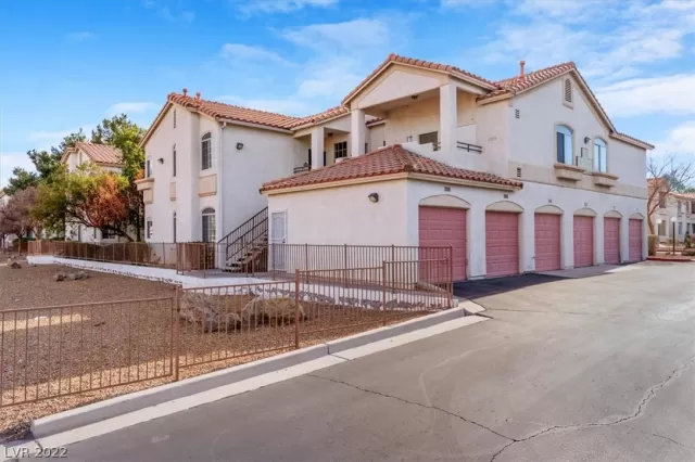 MLS: 2360019 Condo For Sale