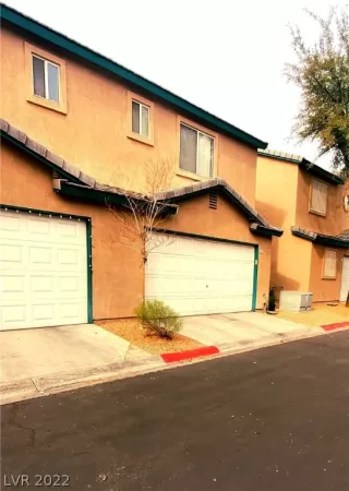 Photo #2: 2360033 Listing