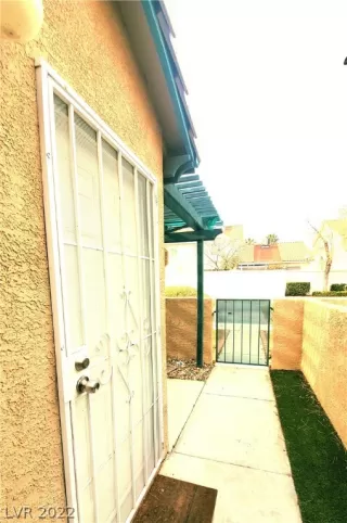 Photo #6: 2360033 Listing