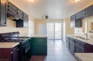 Photo #1: 2360040 Listing 