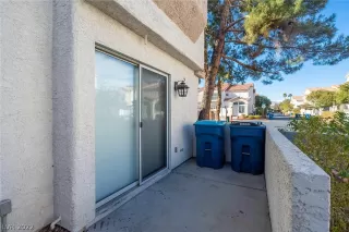 Photo #4: 2360040 Listing 