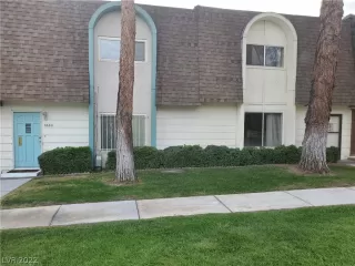 Photo #1: 2360044 Listing