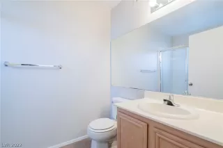 Photo #3: 2360051 Listing