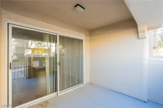 Photo #4: 2360051 Listing