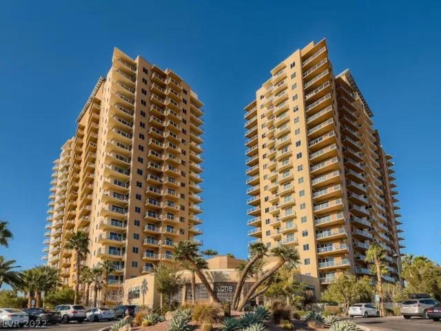 MLS: 2360058 Condo For Sale