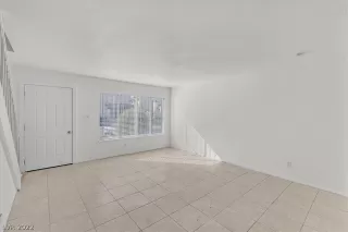 Photo #1: 2360086 Listing 