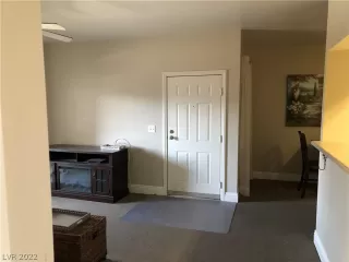 Photo #5: 2360109 Listing