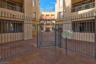 Photo #2: 2360110 Listing