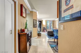 Photo #5: 2360110 Listing