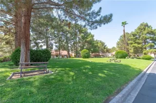 Photo #2: 2360152 Listing