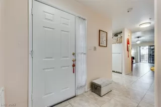 Photo #5: 2360152 Listing