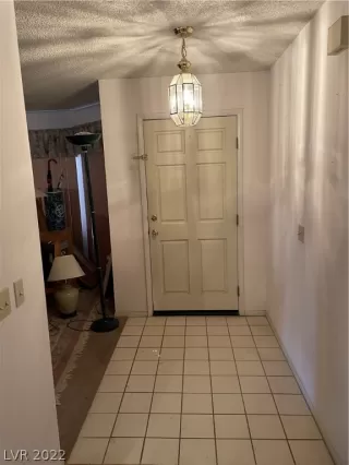 Photo #5: 2360161 Listing