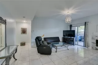 Photo #5: 2360226 Listing