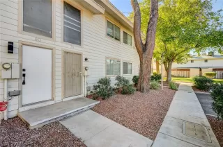 Photo #2: 2360228 Listing 