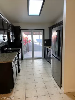 Photo #3: 2360259 Listing 