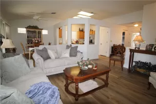 Photo #2: 2360261 Listing