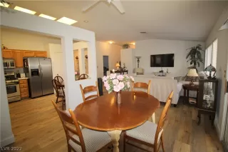 Photo #4: 2360261 Listing