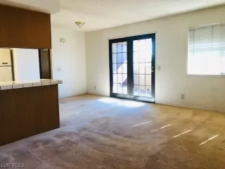 Photo #1: 2360281 Listing