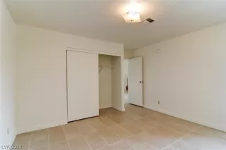 Photo #6: 2360305 Listing 