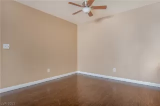 Photo #5: 2360322 Listing 