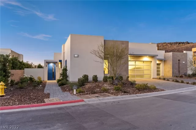 MLS: 2360326 Condo For Sale