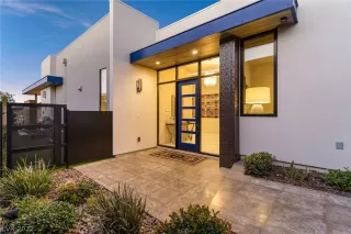 Photo #1: 2360326 Listing