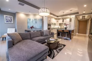 Photo #2: 2360347 Listing 