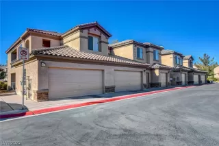 Photo #1: 2360354 Listing 