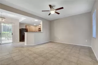 Photo #5: 2360354 Listing 