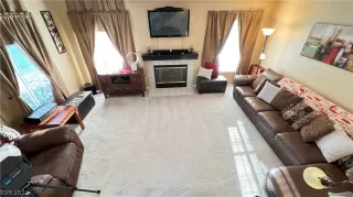 Photo #4: 2360368 Listing 