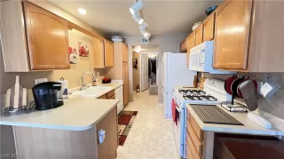 Photo #6: 2360368 Listing 