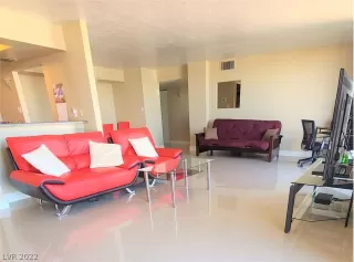 Photo #1: 2360375 Listing 